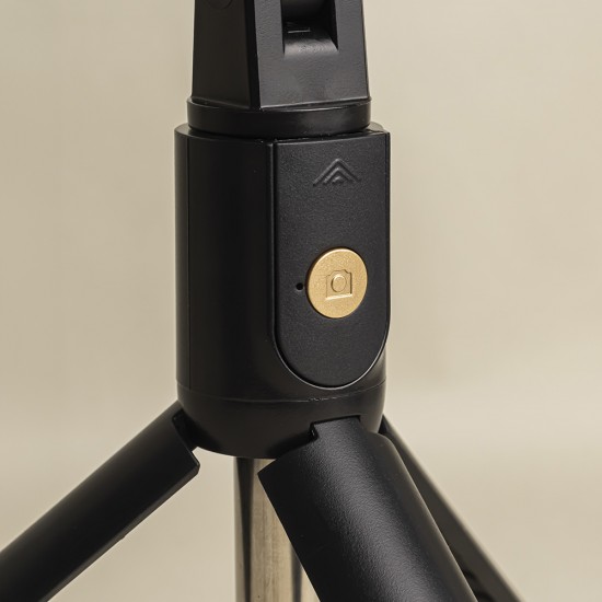 Аксесоари за Смартфони - Maxlife MXST-100 Black Селфи стик